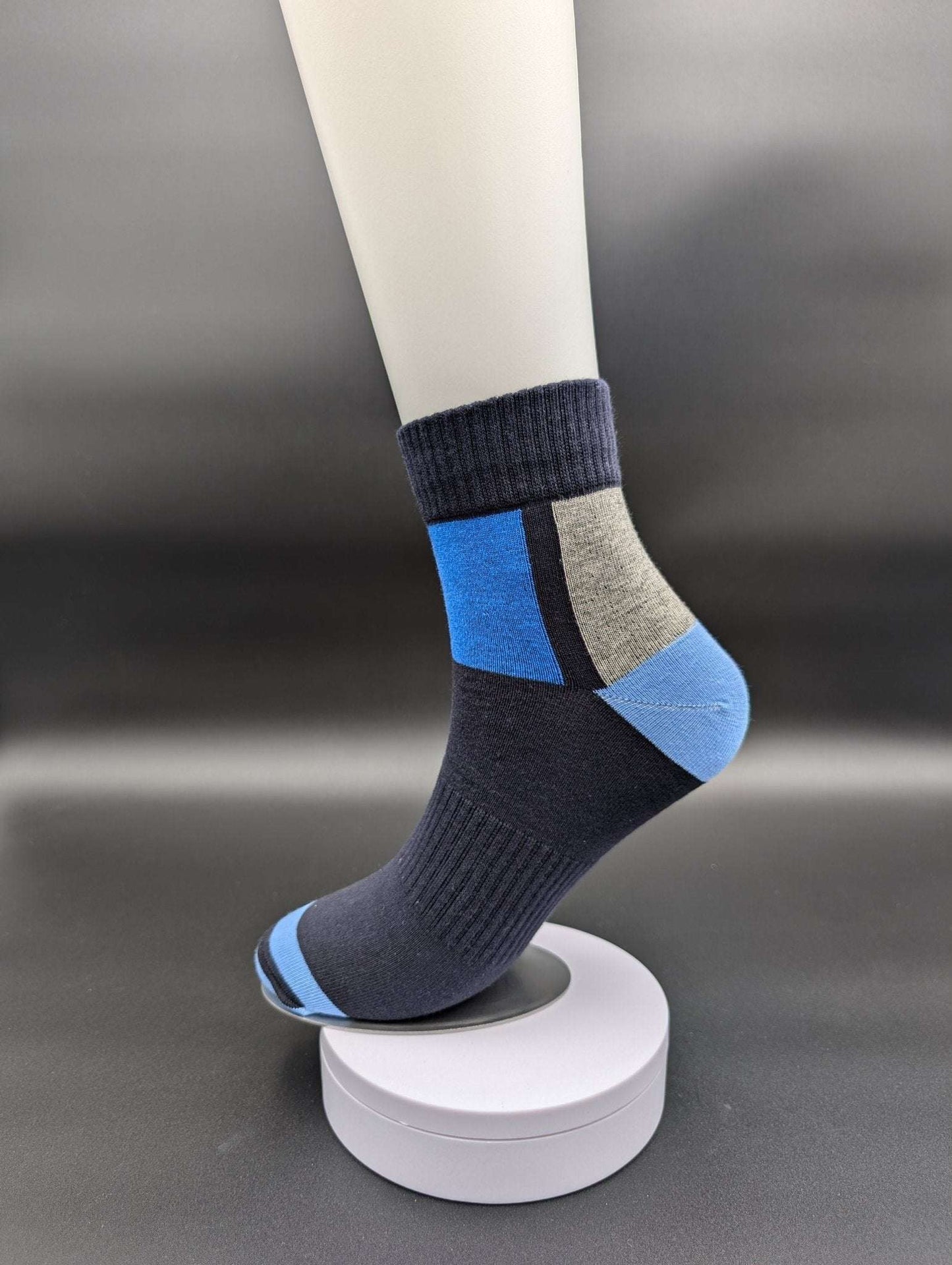 New York Queens Athletic Socks – Magnetic Lock and Loop Design - Le Loxx