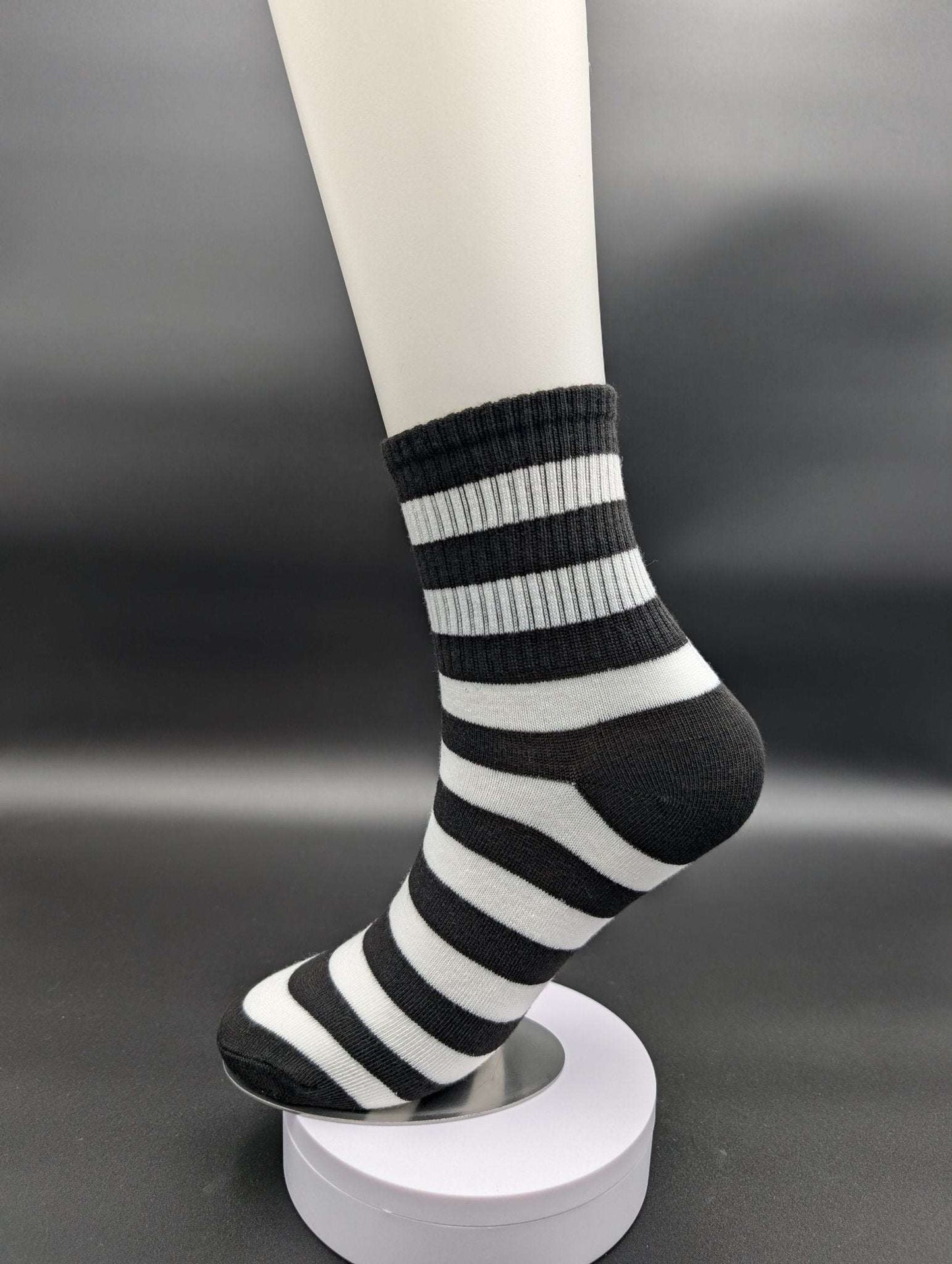 Zurich Striped Novelty Socks – Magnetic Lock and Loop Design - Le Loxx