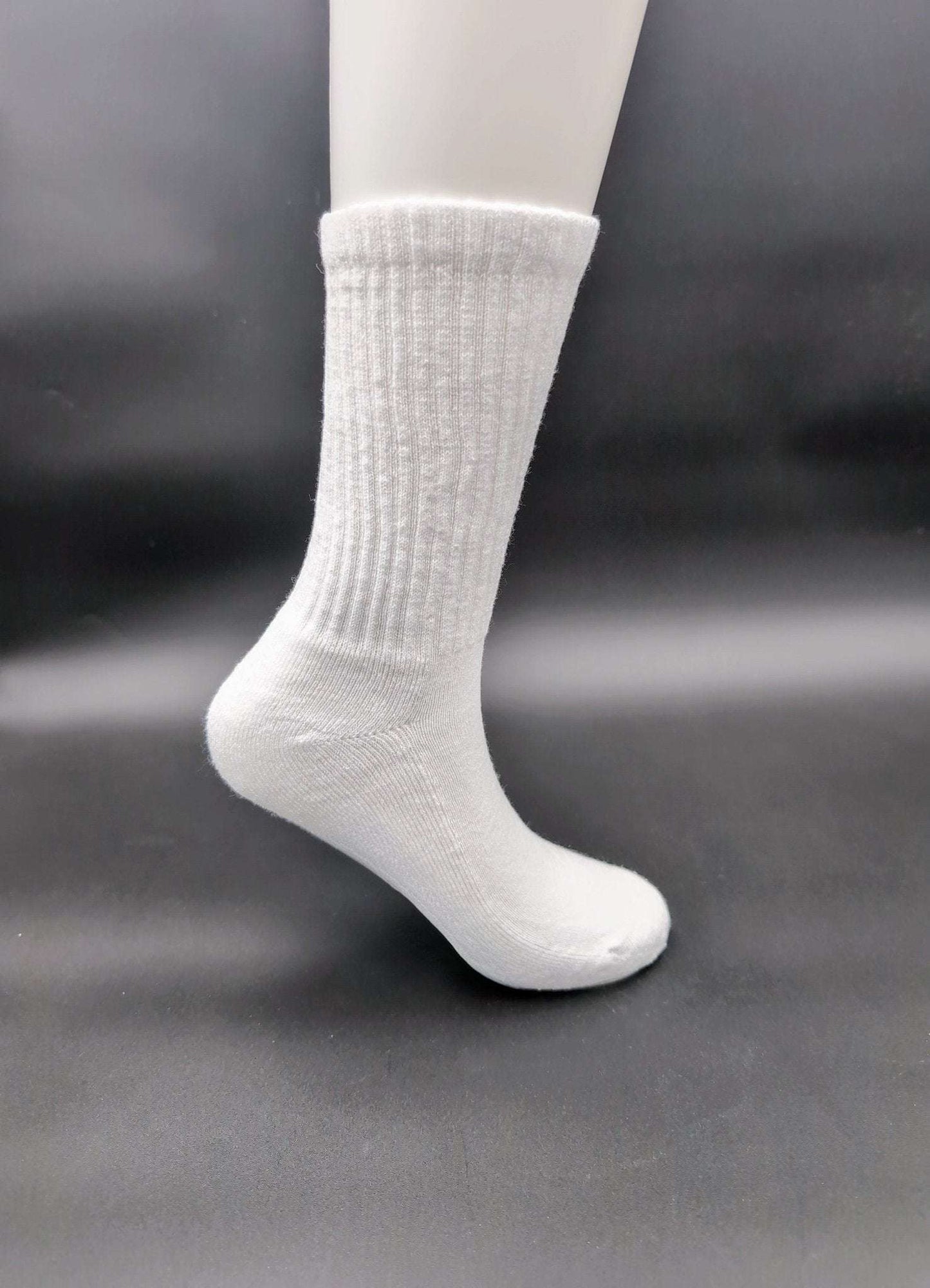 California Everyday Crew Socks (4 pairs) – Classic White for Work & Casual - Le Loxx