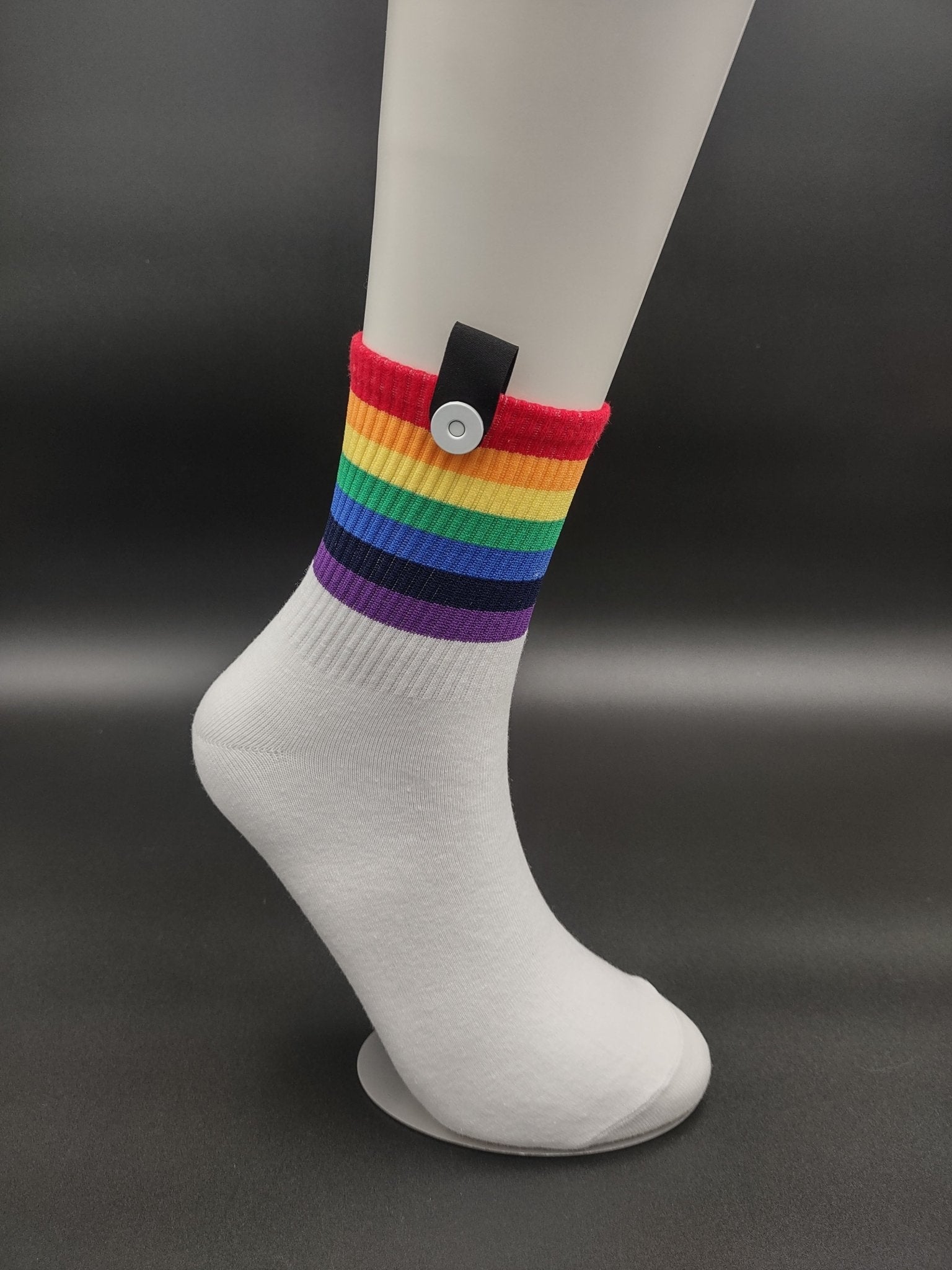 Le Loxx 5 - Pack Rainbow Ankle Socks – Lock - and - Loop Magnetic Closure Keeps Pairs Together, Size: Women's S/M 5 - 9 - Le Loxx