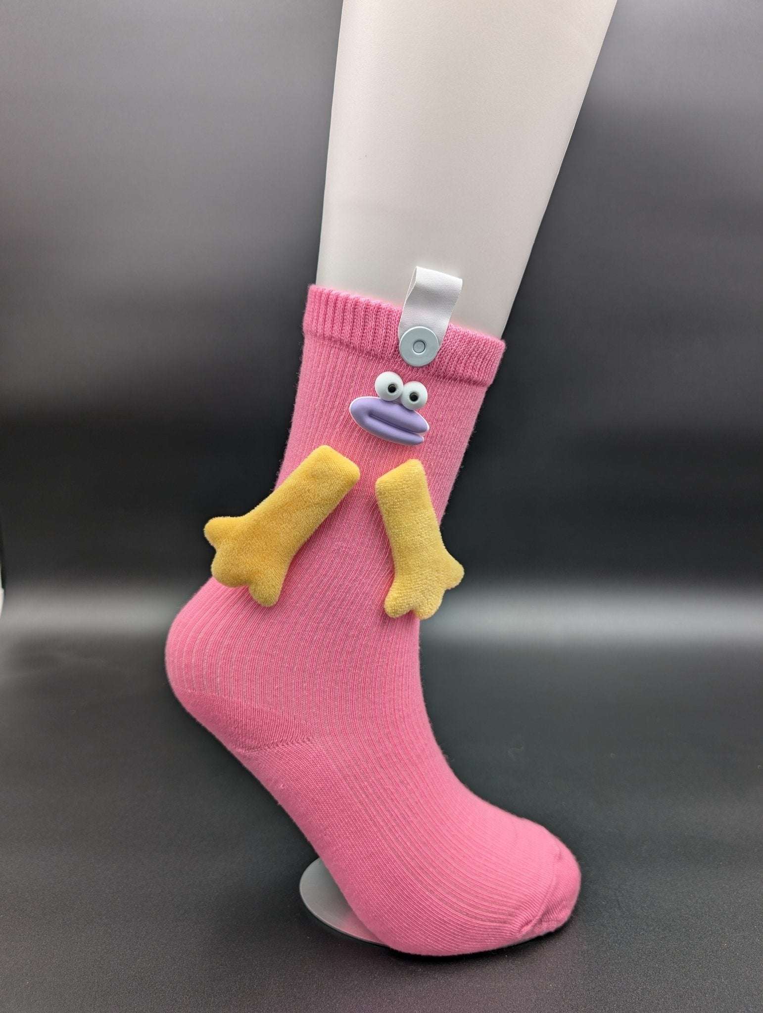 Happy Face Pink Quarter Crew Socks – Magnetic Lock and Loop Design - Le Loxx