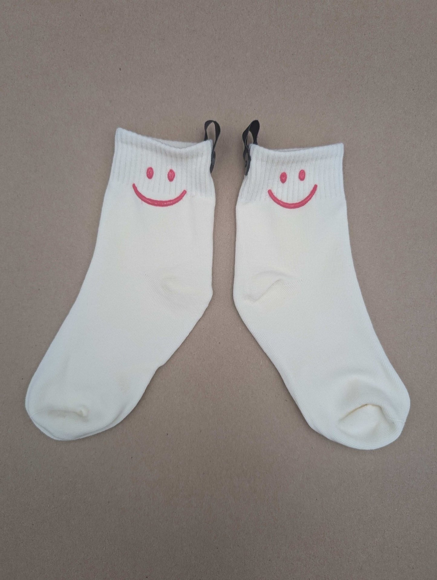 Happy Smiles White Kids Socks – Magnetic Lock and Loop Design - Le Loxx