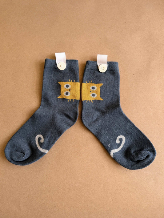 Novato Dark Brown Kids Socks – Magnetic Lock and Loop Design - Le Loxx