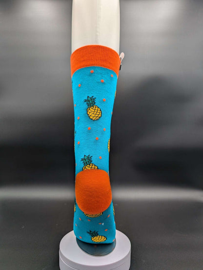 Hawaii Blue Pineapple Crew Socks – Magnetic Lock and Loop Design - Le Loxx
