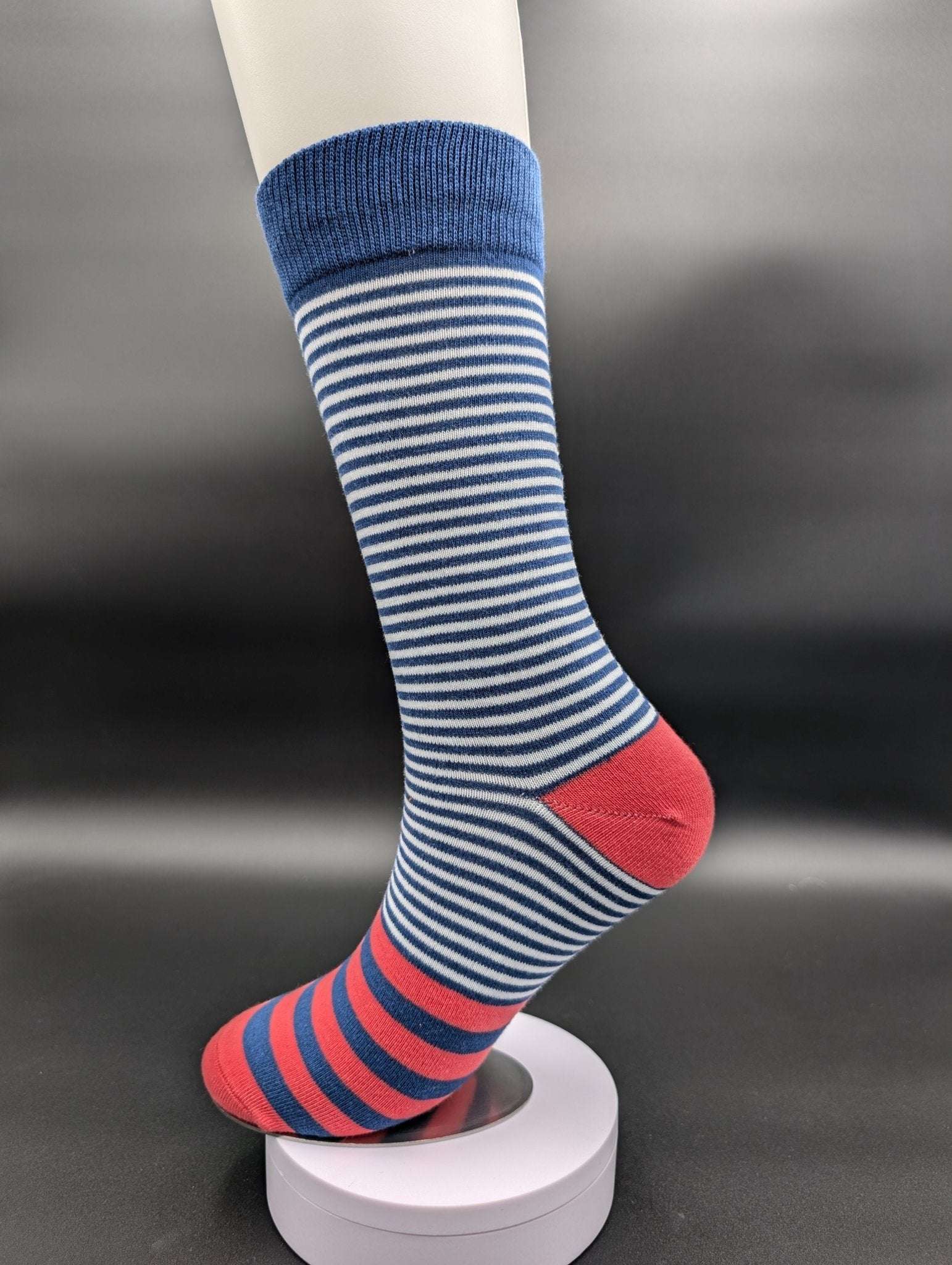 Lisbon Love My Loxx Executive Socks – Magnetic Lock and Loop Design - Le Loxx