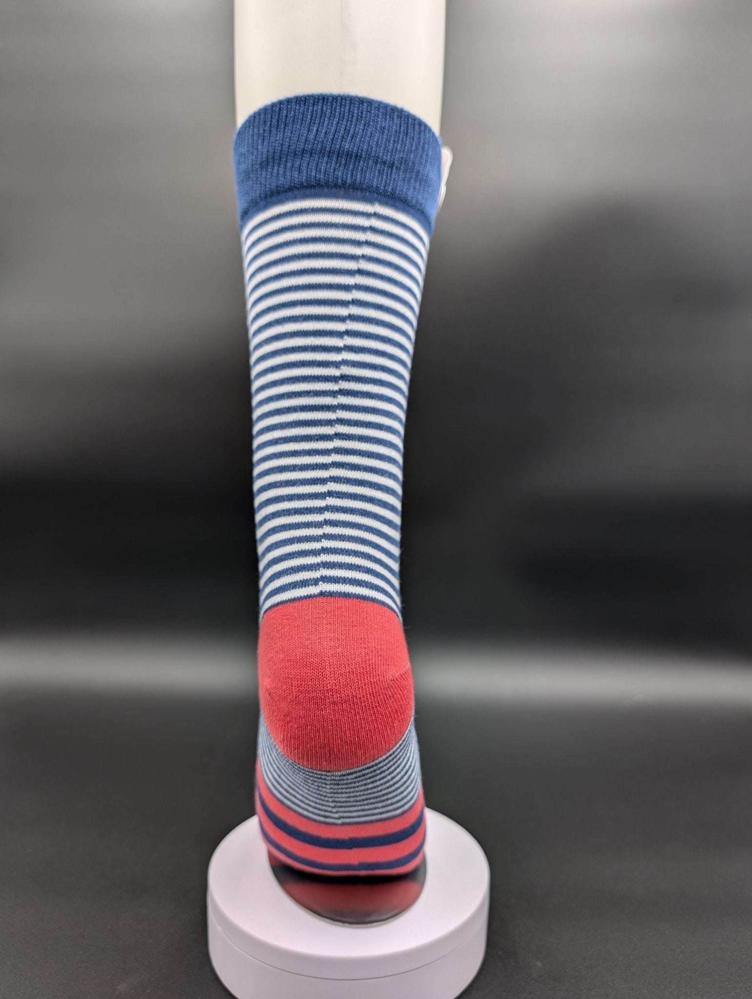 Lisbon Love My Loxx Executive Socks – Magnetic Lock and Loop Design - Le Loxx