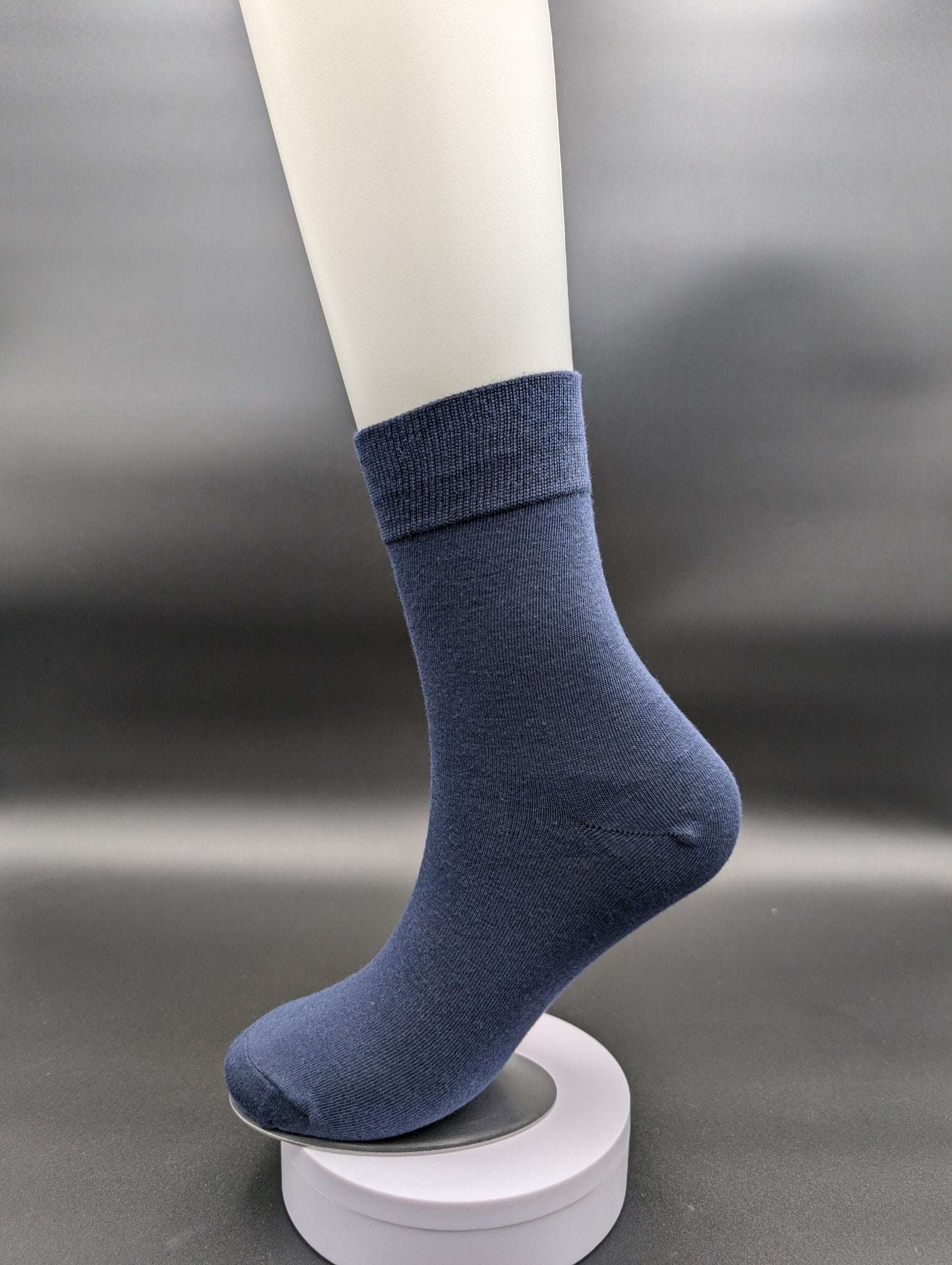 Lucca Blue Business Crew Socks – Magnetic Lock and Loop Design - Le Loxx