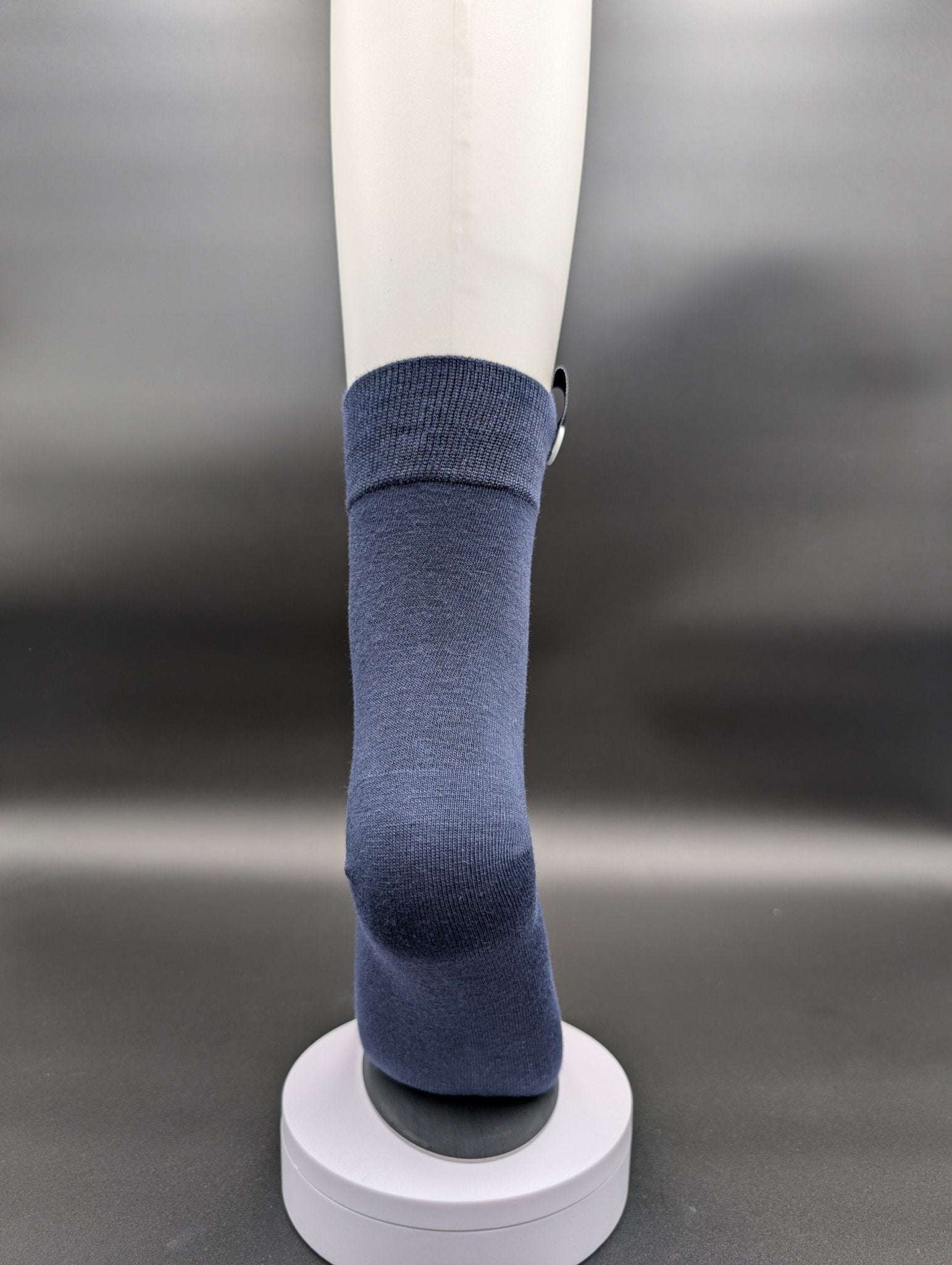 Lucca Blue Business Crew Socks – Magnetic Lock and Loop Design - Le Loxx