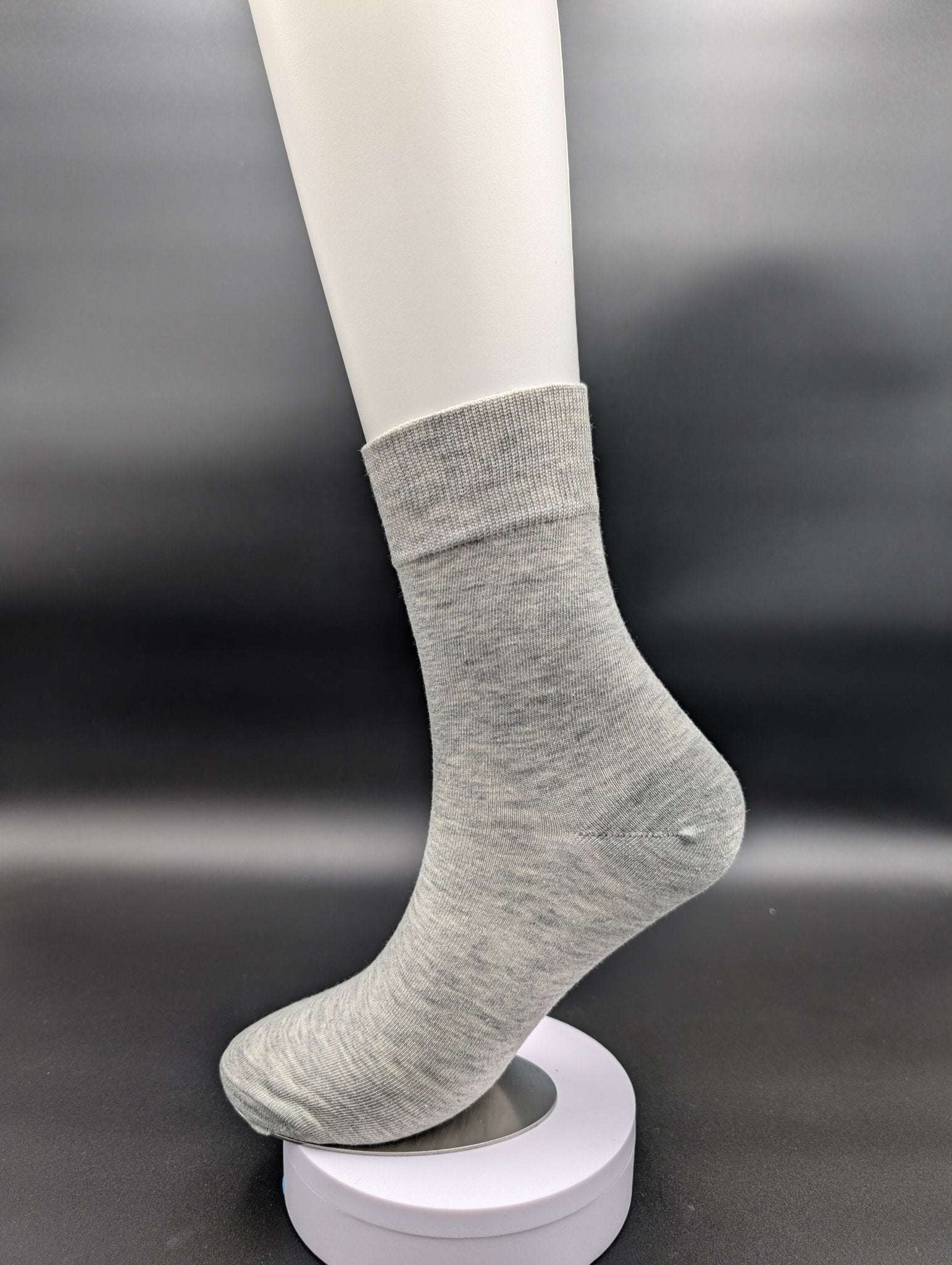 Lucca Silver Business Crew Socks – Magnetic Lock and Loop Design - Le Loxx