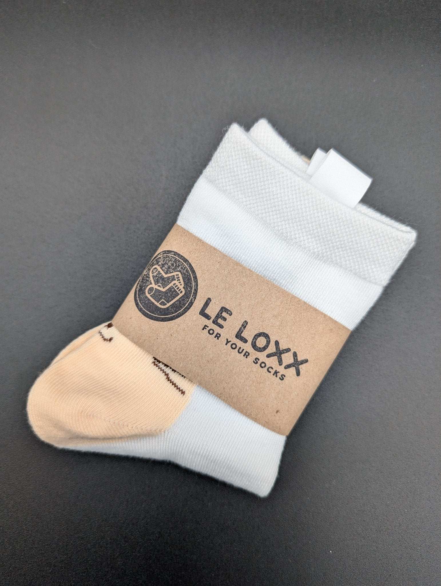 Osaka White Ankle Socks – Magnetic Lock and Loop Design - Le Loxx