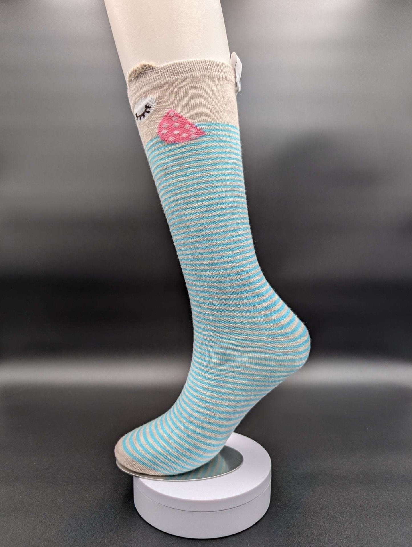 Sichuan Blue Knee High Kids Socks – Magnetic Lock and Loop Design - Le Loxx