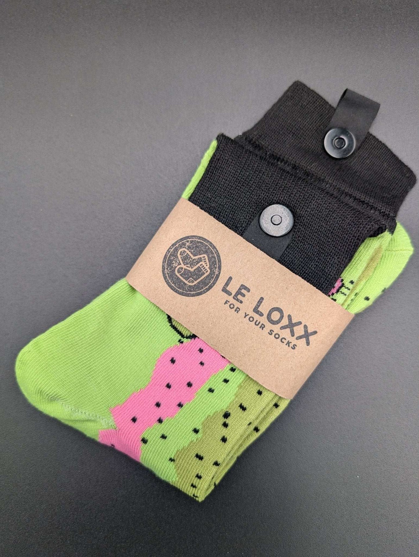 San Francisco Fishy Novelty Crew Socks – Magnetic Lock and Loop Design - Le Loxx