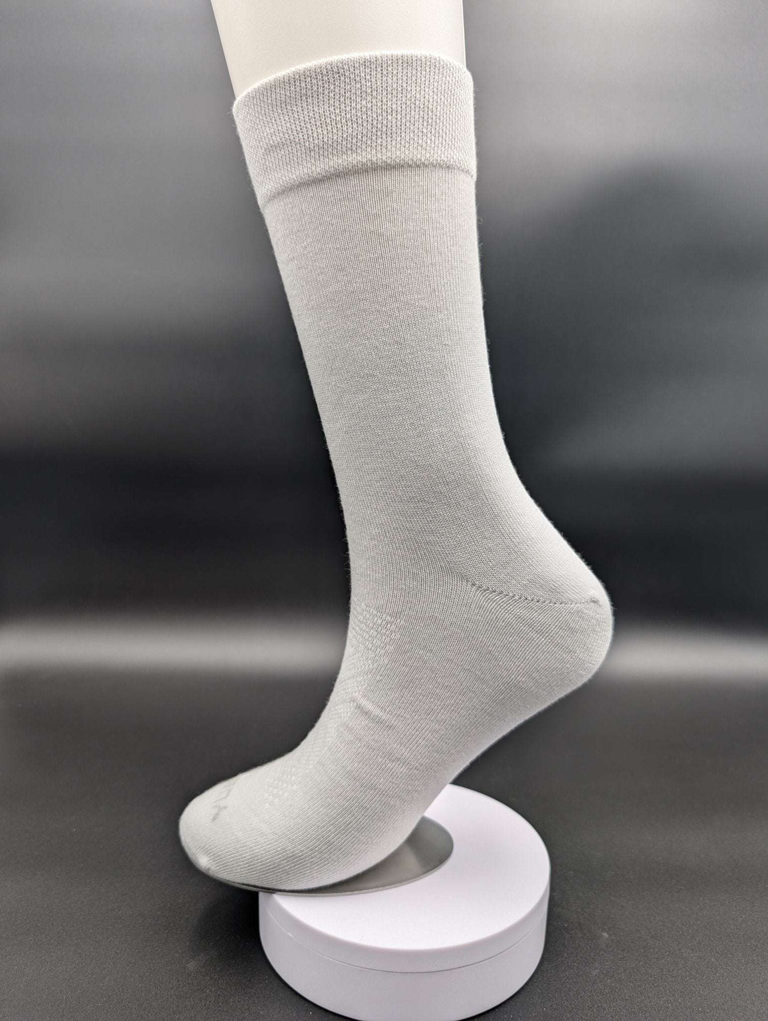 Toronto Cream Business Socks – Magnetic Lock and Loop Design - Le Loxx