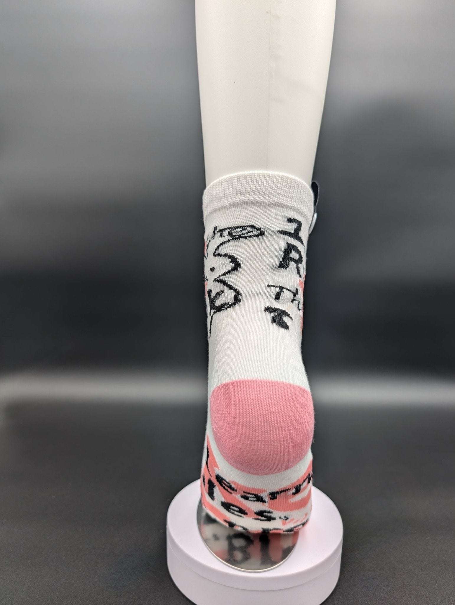 Le Bunny Mom Novelty Socks – Magnetic Lock and Loop Design - Le Loxx