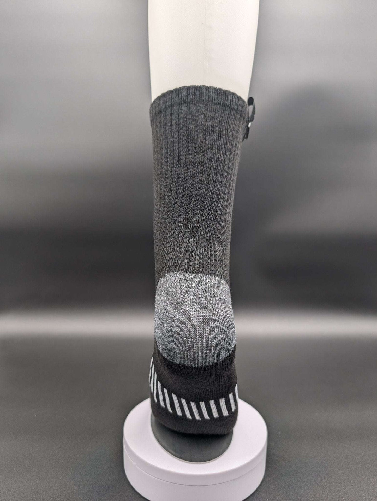 Seattle Black Athletic Crew Socks – Magnetic Lock and Loop Design - Le Loxx