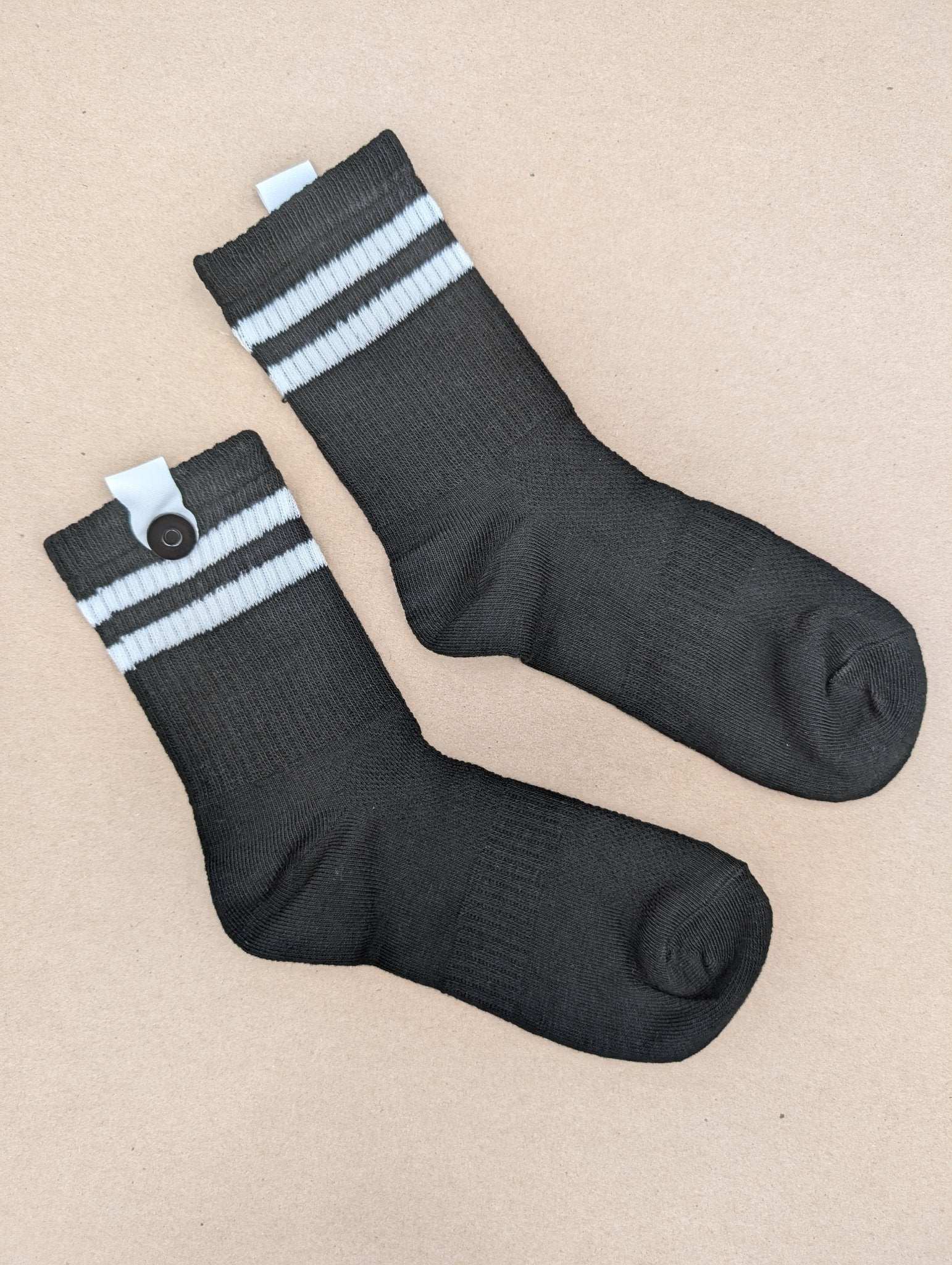 Lake Dark Kids Crew Socks – Magnetic Lock and Loop Design - Le Loxx