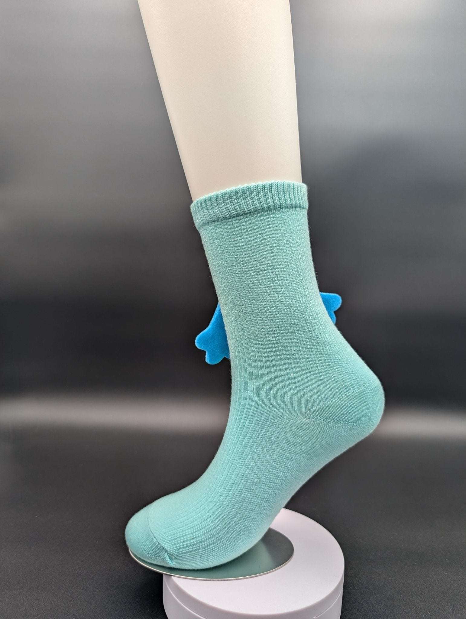 Happy Face Aqua Quarter Crew Socks – Magnetic Lock and Loop Design - Le Loxx