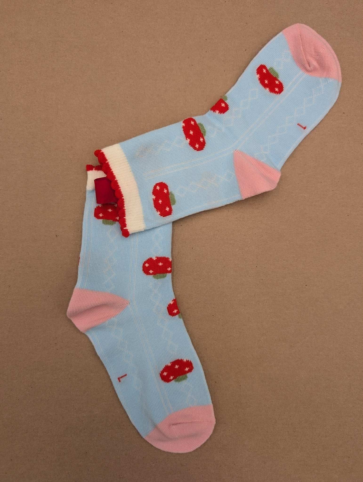 Lune Daydreams Kids Socks – Magnetic Lock and Loop Design - Le Loxx