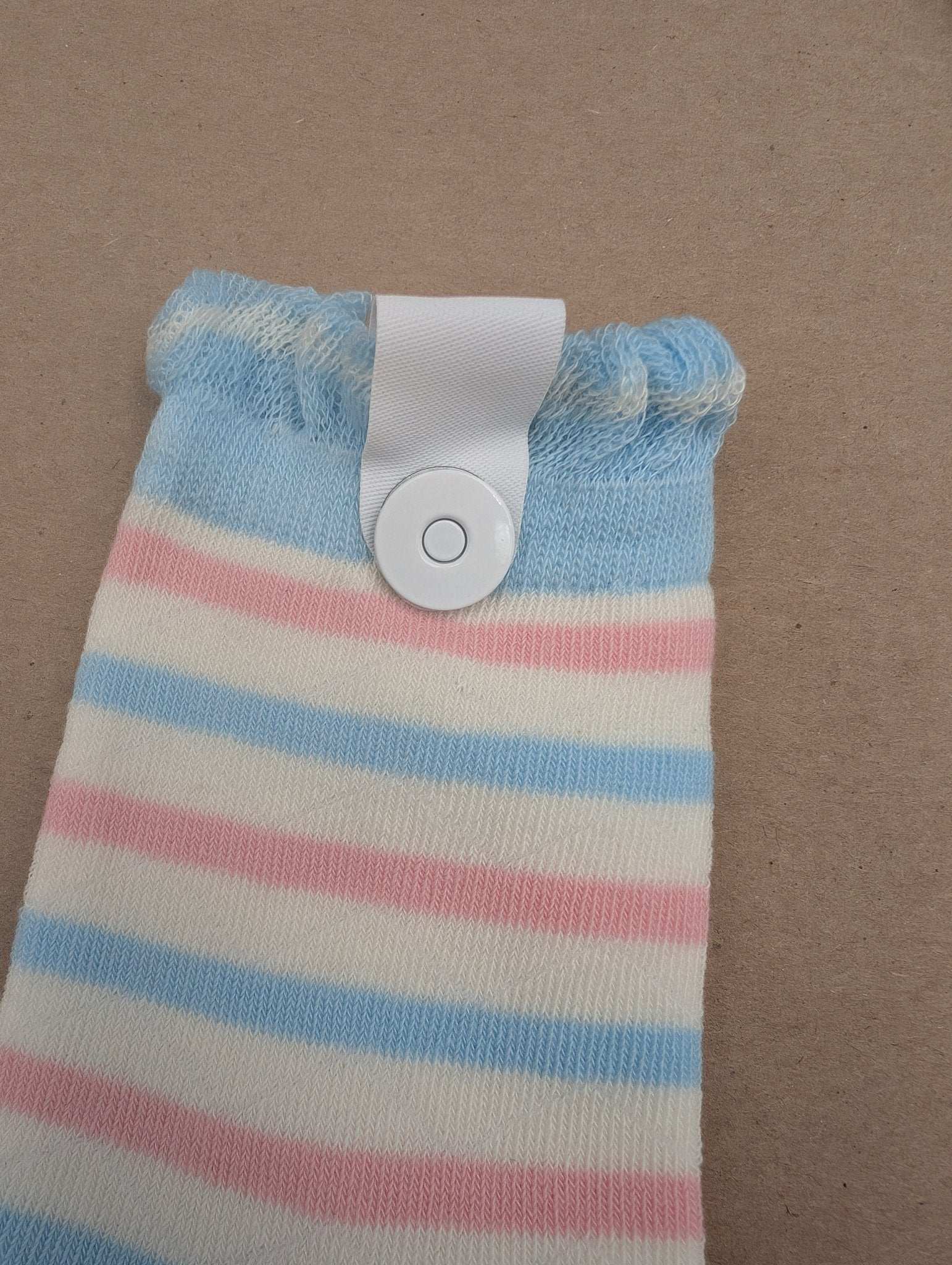 Lune Stripes Kids Socks – Magnetic Lock and Loop Design - Le Loxx