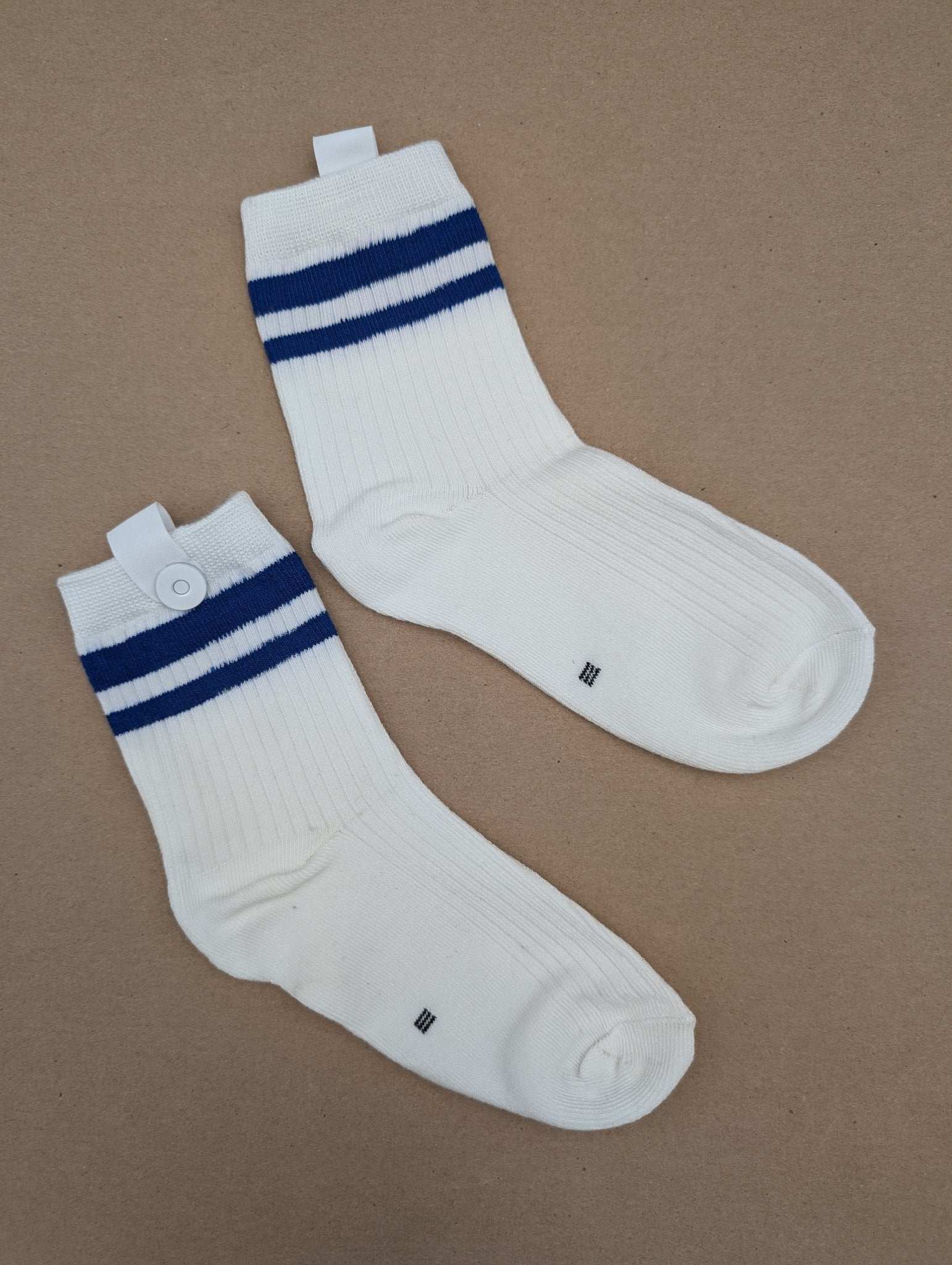 Noah Blue Stripes Kids Crew Socks – Magnetic Lock and Loop Design - Le Loxx