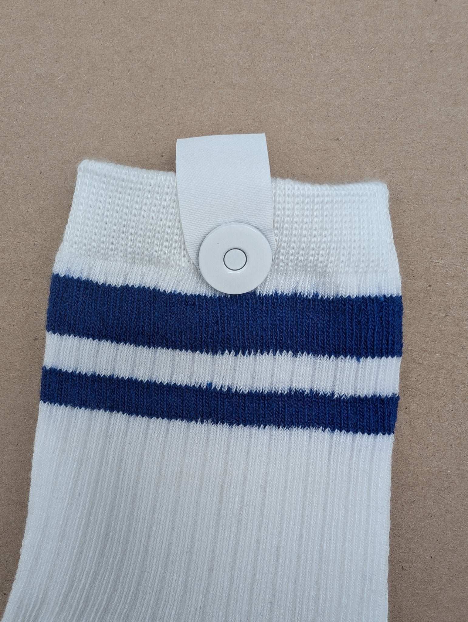 Noah Blue Stripes Kids Crew Socks – Magnetic Lock and Loop Design - Le Loxx