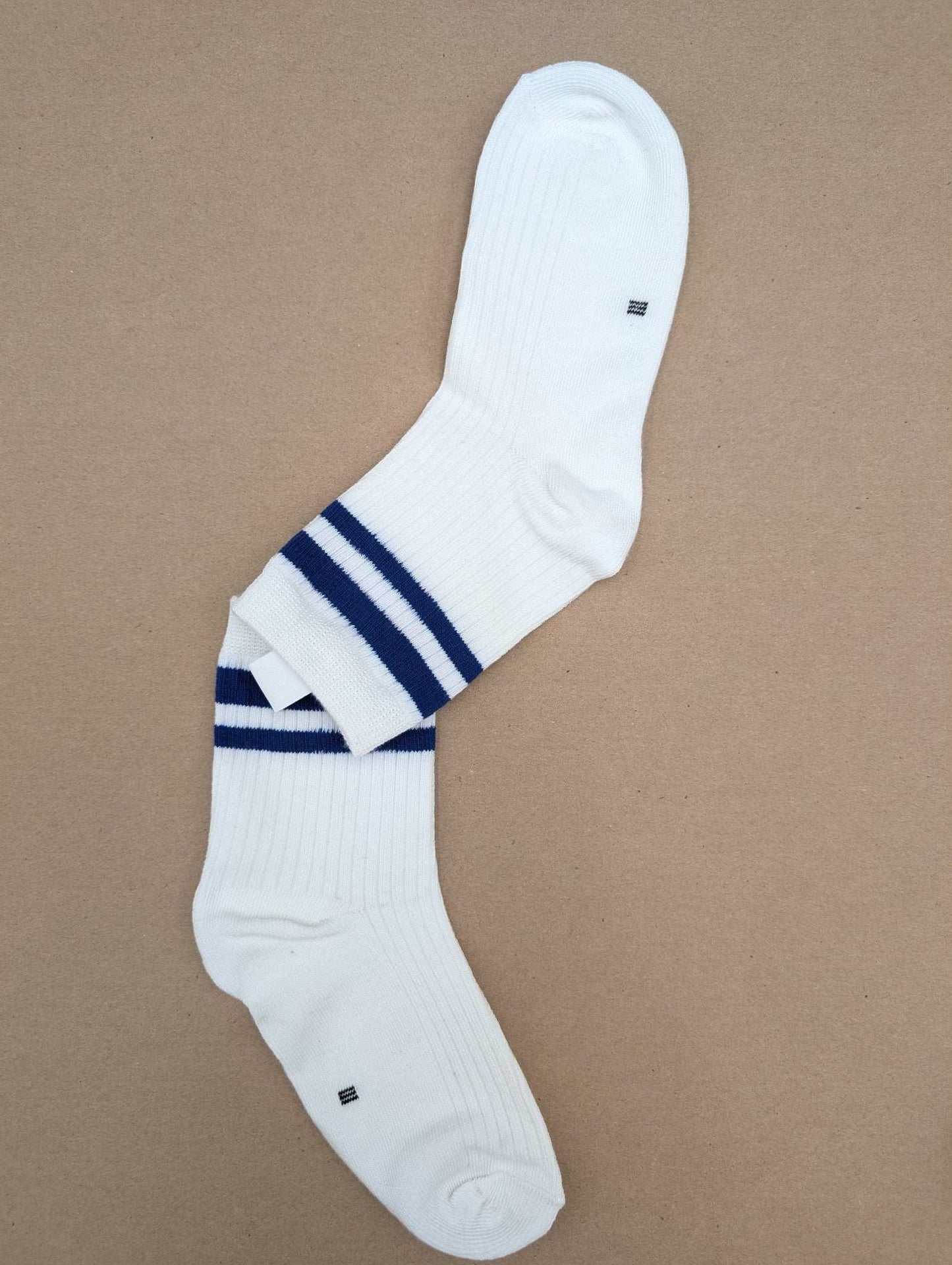 Noah Blue Stripes Kids Crew Socks – Magnetic Lock and Loop Design - Le Loxx