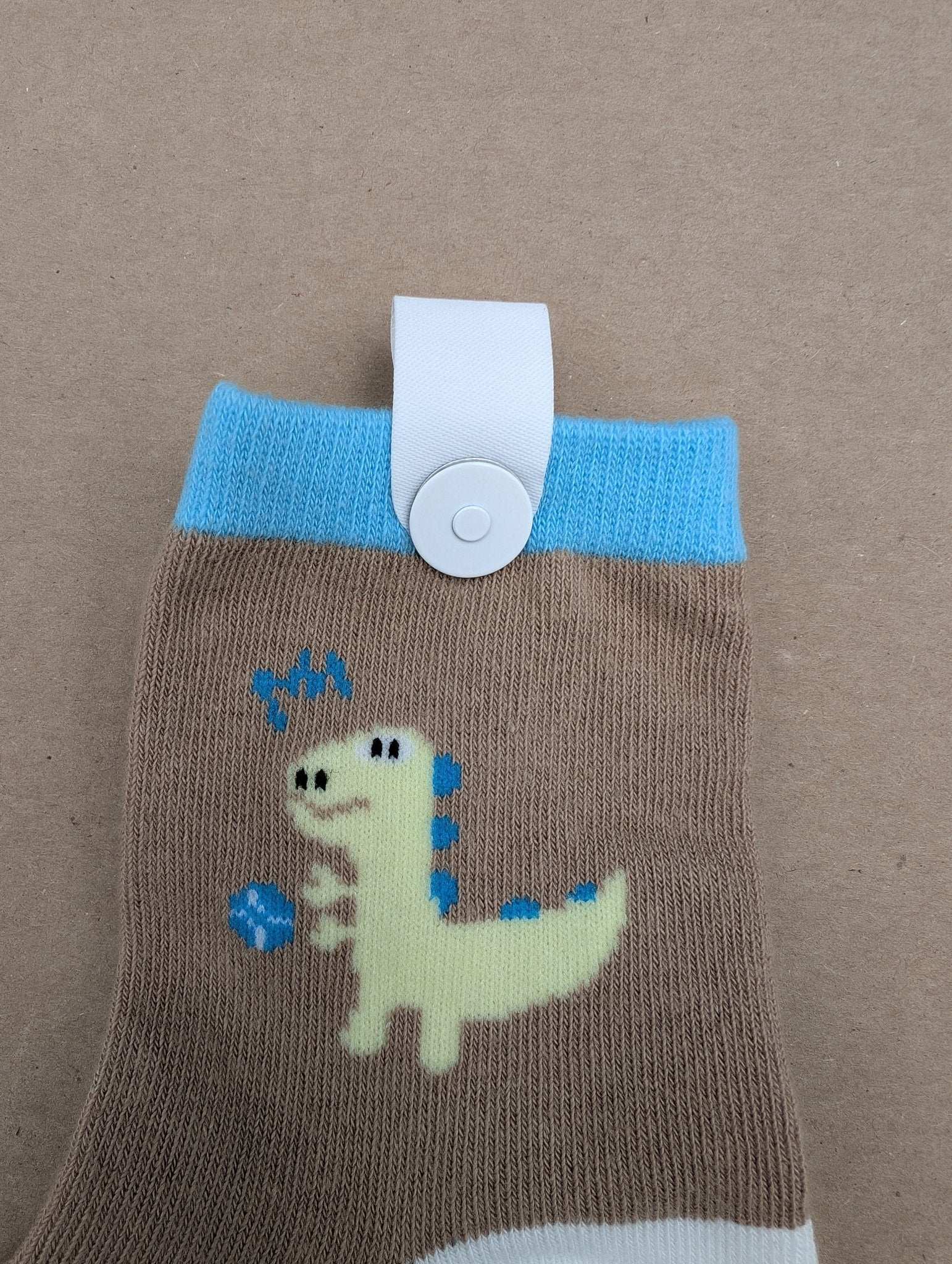 Benja Brown Dino Kids Socks - Le Loxx