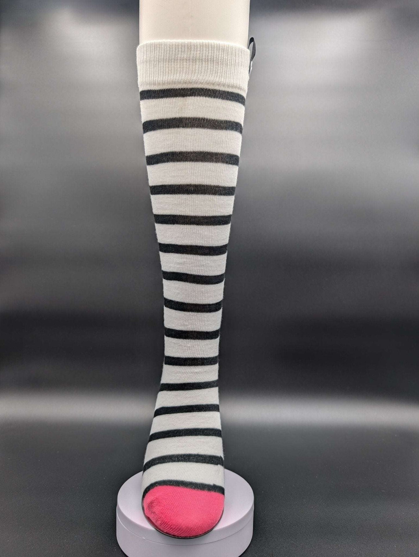 Lilly Knee Socks – Magnetic Lock and Loop Design - Le Loxx