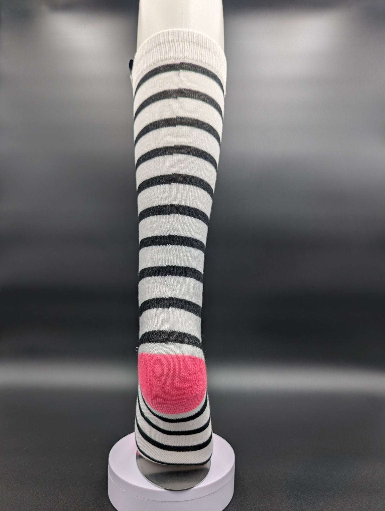 Lilly Knee Socks – Magnetic Lock and Loop Design - Le Loxx