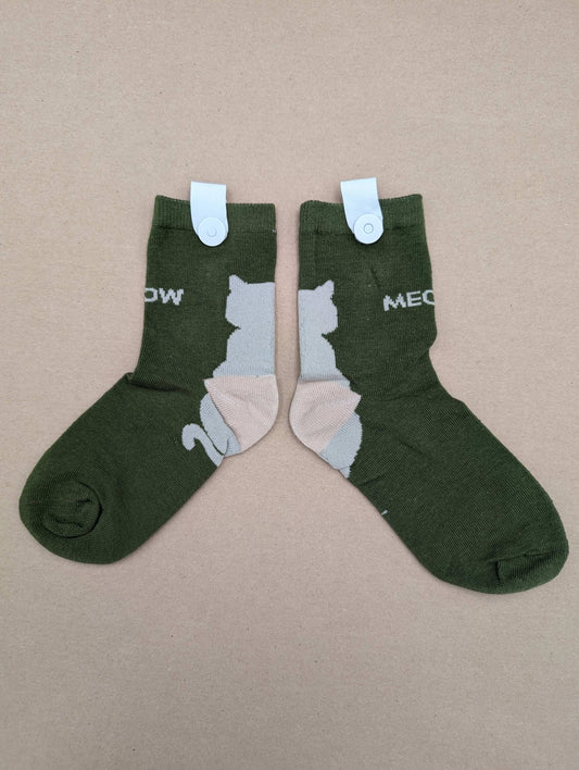 Novato Green Kids Socks – Magnetic Lock and Loop Design - Le Loxx
